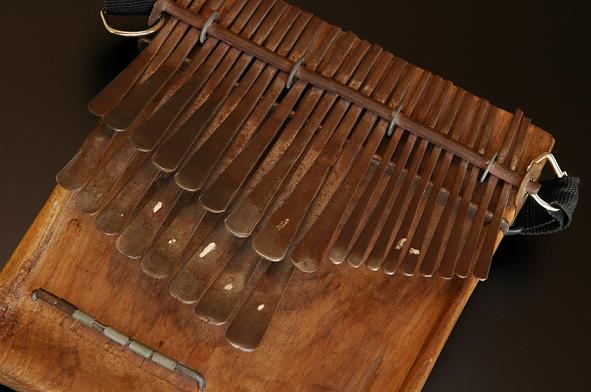 mbira thumb piano